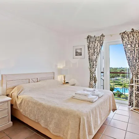 Apartment Nascente-hosted By Sweetstay